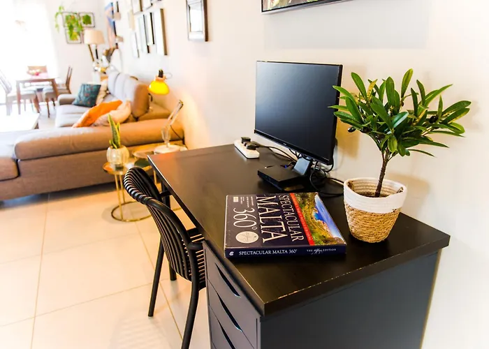 Medabode - Bright & Spacious In Swieqi, Malta Апартаменты *