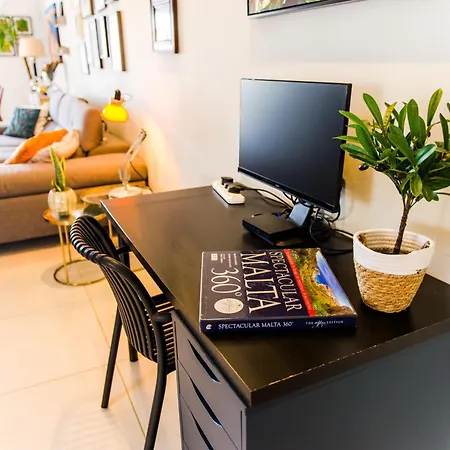 Medabode - Bright & Spacious In Swieqi, Malta Apartamento *