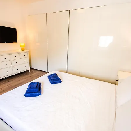 Medabode - Bright & Spacious In Swieqi, Malta דירה