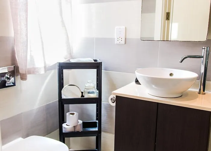 Medabode - Bright & Spacious In Swieqi, Malta Apartamento *